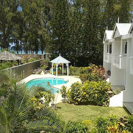 Casa Marina- Flic En Flac- En Face De La Mer-